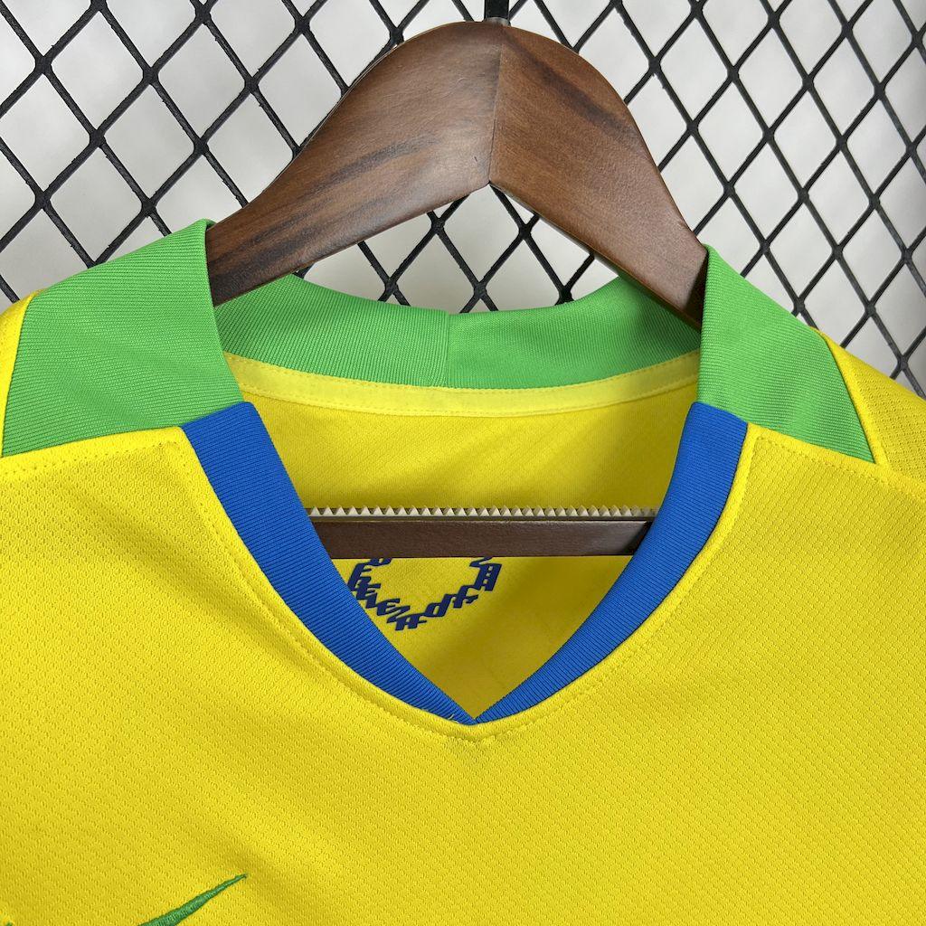 MAILLOT BRÉSIL FEMININ DOMICILE 2025